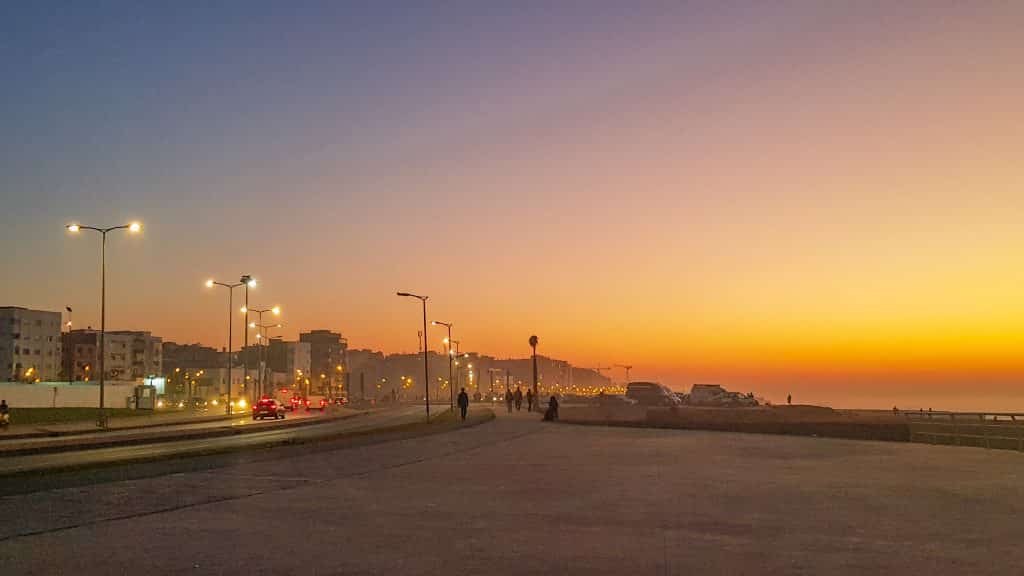 Sonnenuntergang über der Stadt