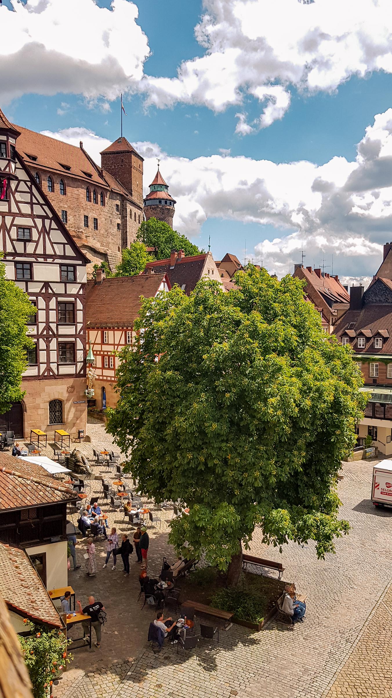 Ausblick vom Tiergärtnertor auf Nürnberg