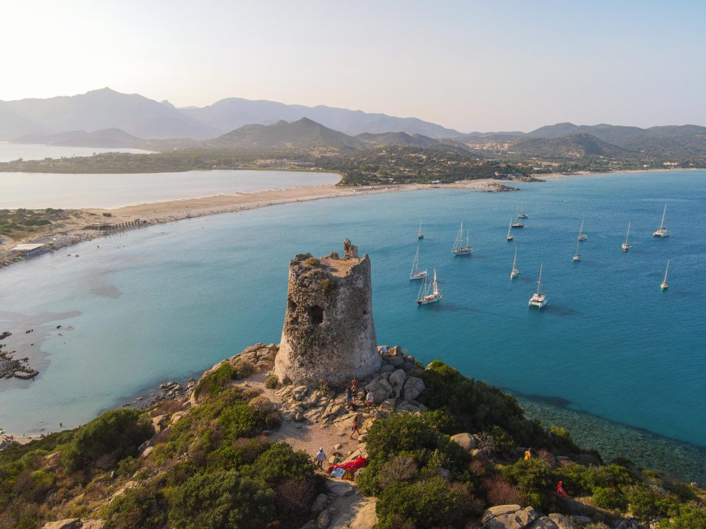 Der Torre di Porto Giunco in Villasimius ist eine der schönsten Orte auf Sardinien