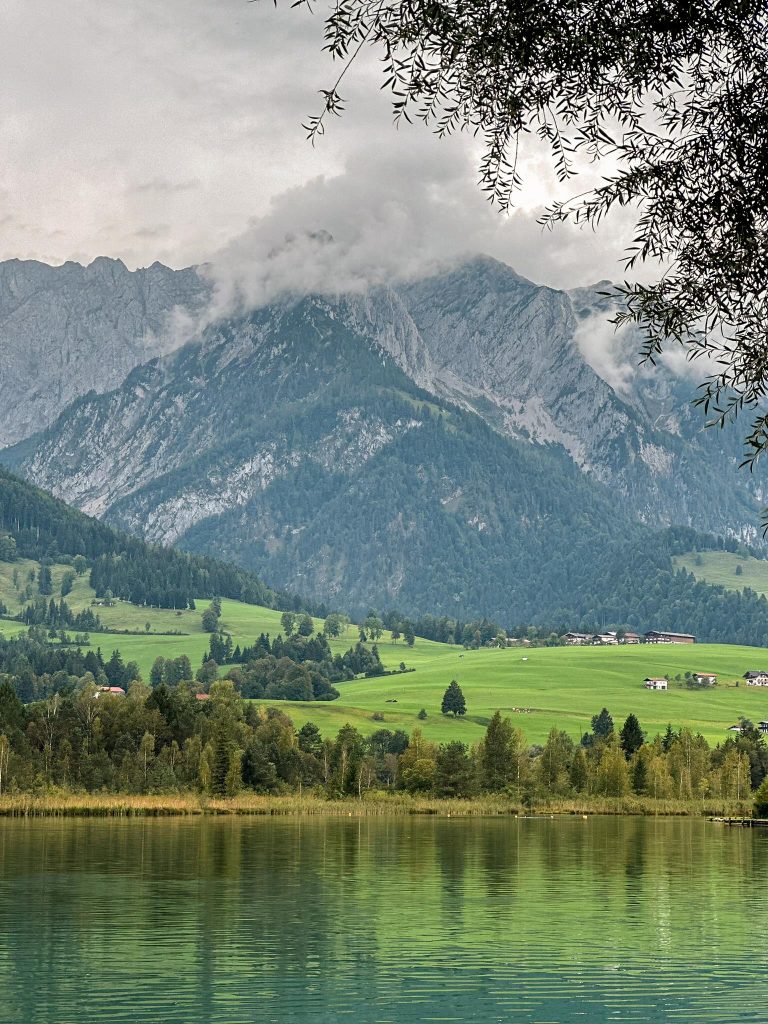 Der Walchensee in Österreich: Roadtrip
