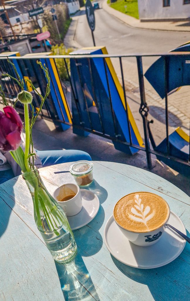 Die besten Cafés am Chiemsee: PURA Restaurant & Studio Café
