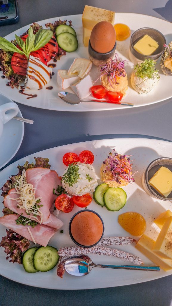 Frühstücken am Chiemsee