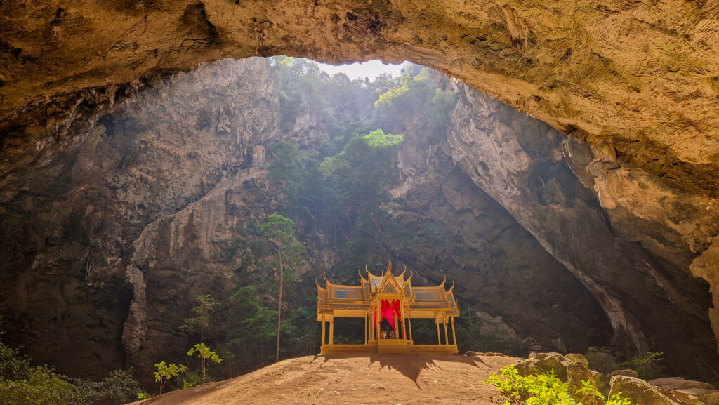 Die schönste Höhle Thailands phraya nakhon cave