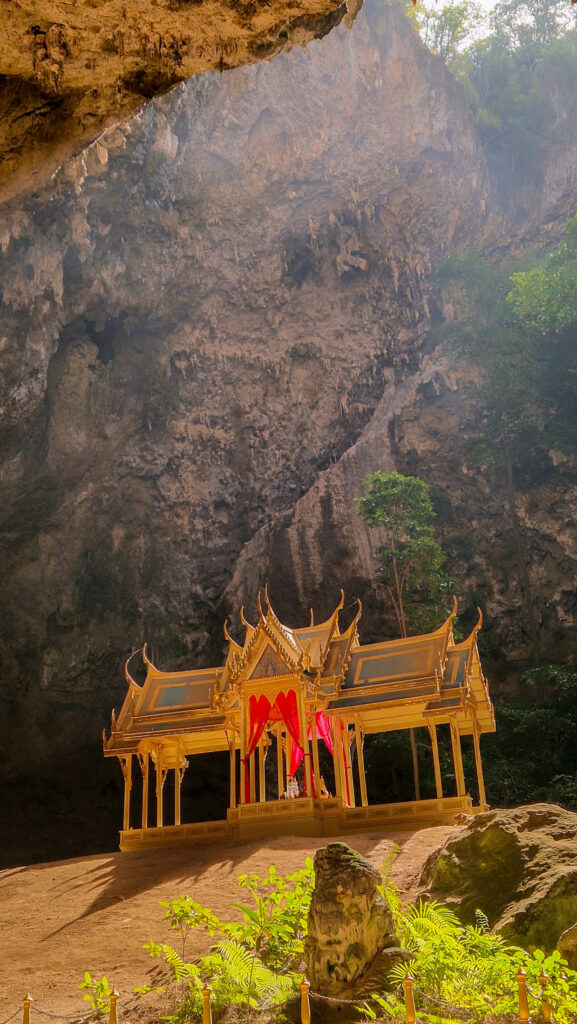 Absoluter Geheimtipp in Thailand phraya nakhon cave