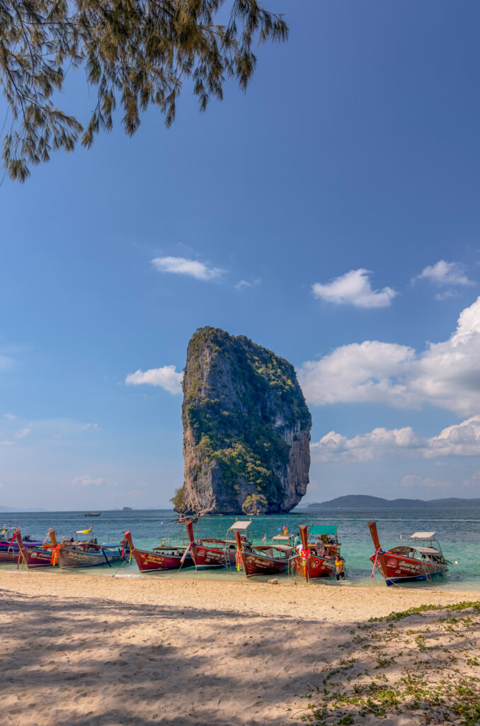 Absolutes Must bei deinem Thailand Urlaub: eine Bootsfahrt